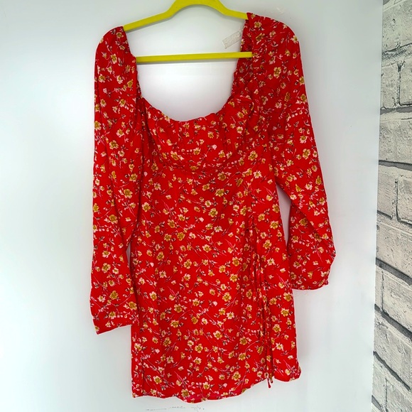 NWT pretty little things red dress perfect for weddings - Picture 1 of 1